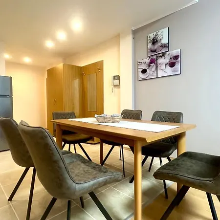 Bratanov Avenue Center Apartment Sunny Beach