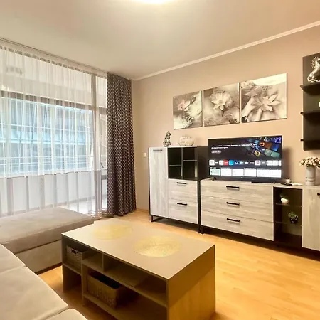 Bratanov Avenue Center Apartment *