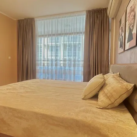 Apartment Bratanov Flower Street
